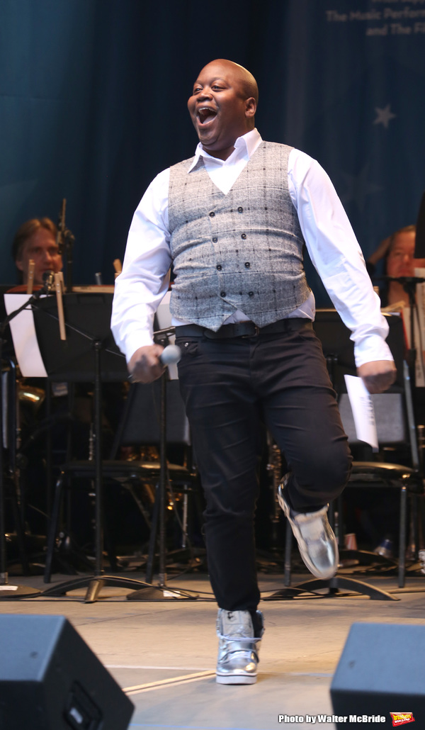 Photo Coverage: The Stars Sang Out! On Stage at Stars In The Alley Image