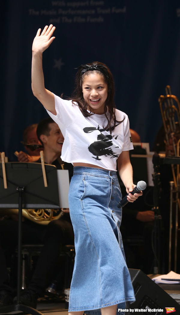 Photo Coverage: The Stars Sang Out! On Stage at Stars In The Alley Image
