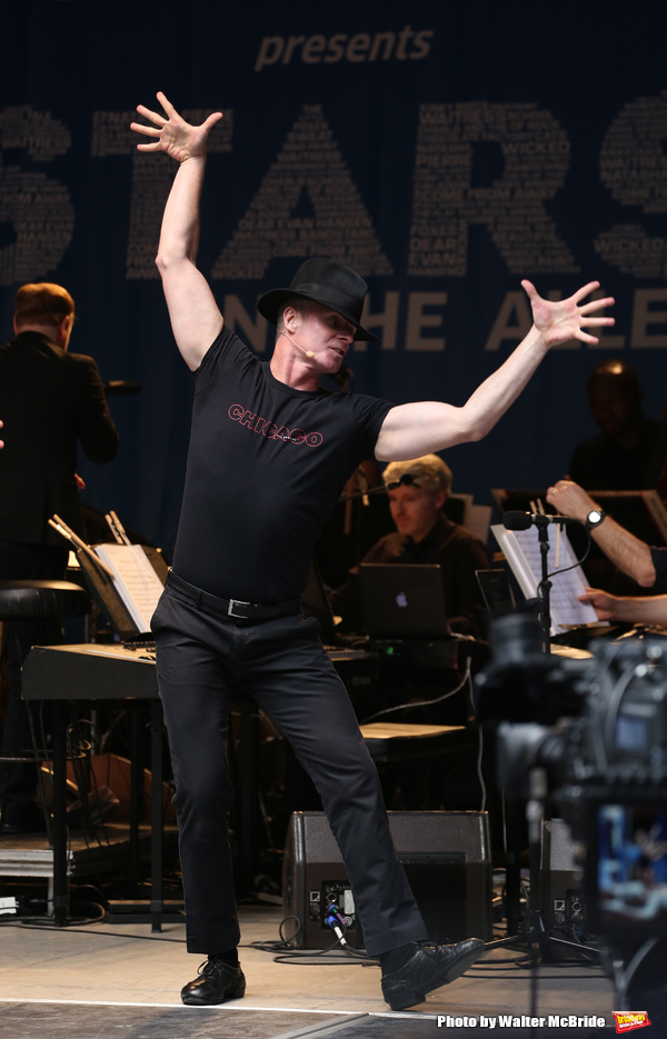 Photo Coverage: The Stars Sang Out! On Stage at Stars In The Alley Image