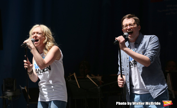 Photo Coverage: The Stars Sang Out! On Stage at Stars In The Alley Image