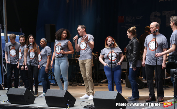 Photo Coverage: The Stars Sang Out! On Stage at Stars In The Alley Image