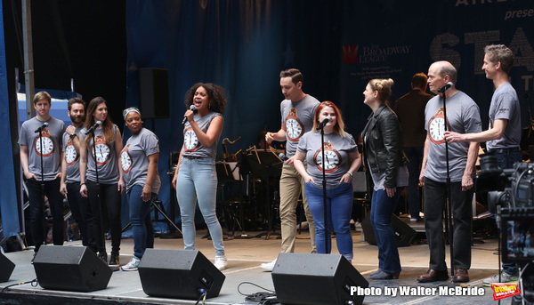 Photo Coverage: The Stars Sang Out! On Stage at Stars In The Alley 
