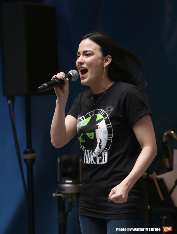 Photo Coverage: The Stars Sang Out! On Stage at Stars In The Alley Image