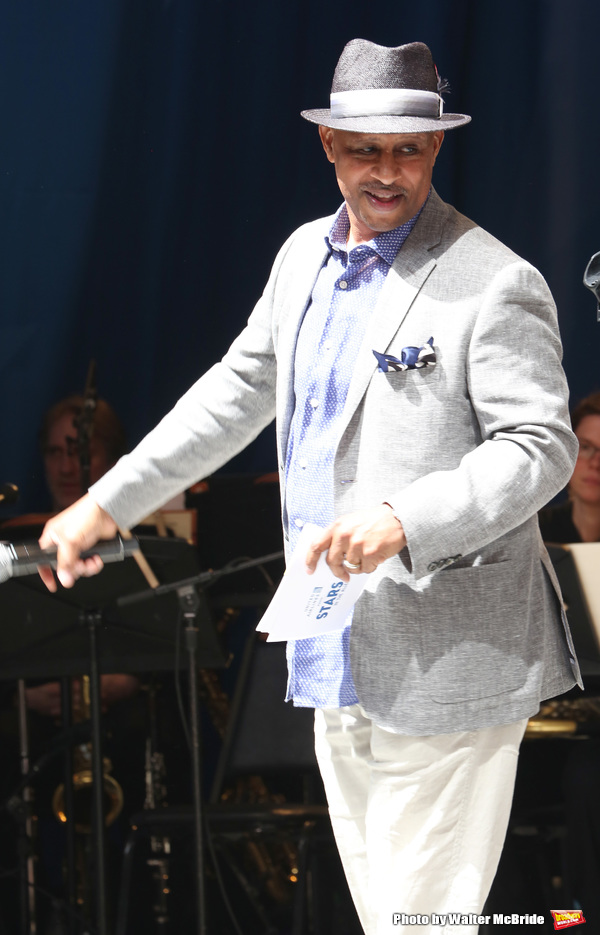 Photo Coverage: The Stars Sang Out! On Stage at Stars In The Alley Image