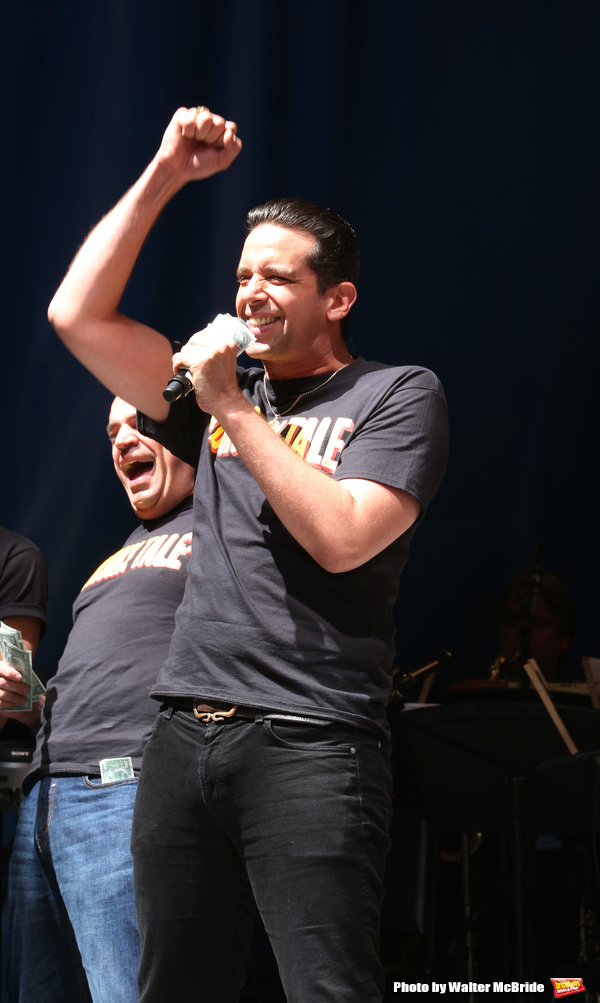 Photo Coverage: The Stars Sang Out! On Stage at Stars In The Alley Image