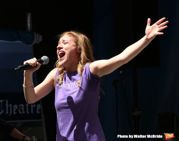 Photo Coverage: The Stars Sang Out! On Stage at Stars In The Alley Image