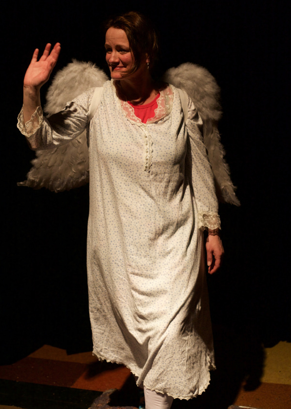 Photo Flash: First Look at Imago Theatre's THE REUNION Image