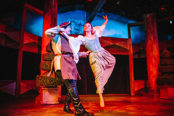 Photo Flash: First Look at CAMELOT at The Encore Musical Theatre Company Image