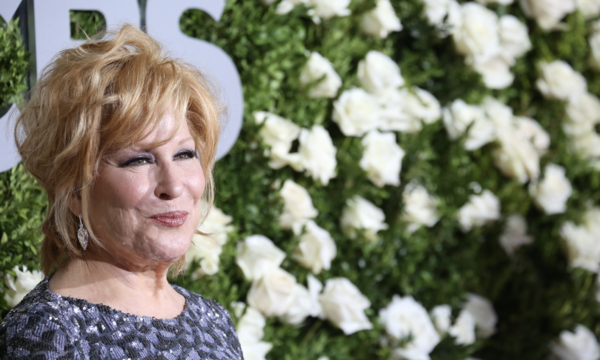Photo Coverage: Bette Midler Arrives at the 2017 Tony Awards 