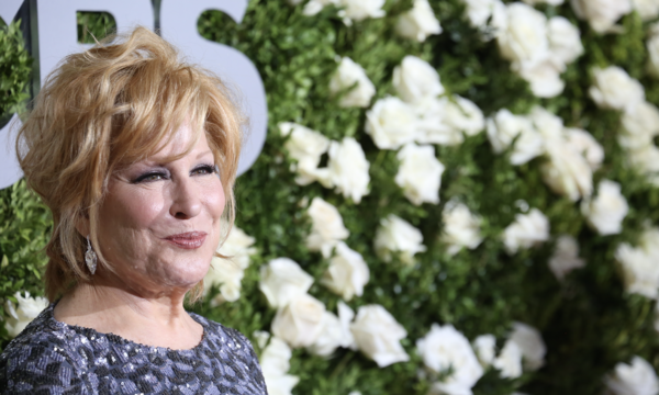 Photo Coverage: Bette Midler Arrives at the 2017 Tony Awards Image