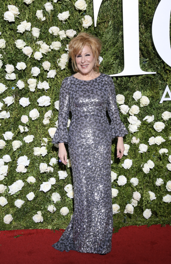 Photo Coverage: Bette Midler Arrives at the 2017 Tony Awards Image