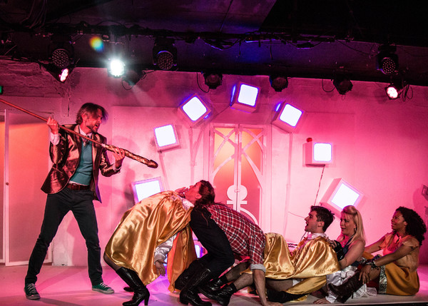 Photo Flash: First Look at HOLY CRAP, Opening Tonight at King's Head Theatre Image