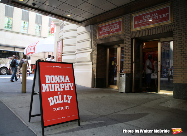 Photo Coverage: The Shubert Theatre Gets Ready for Donna Murphy! Image