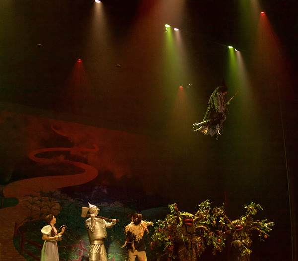 Photo Flash: Inside Opening Night of THE WIZARD OF OZ at Valley Youth Theatre Image