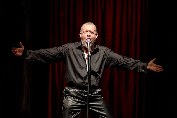 Photo Flash: THE RISE AND FALL OF LITTLE VOICE Opens at Stephen Joseph Theatre Image