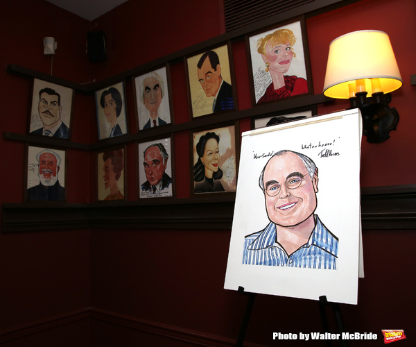 Photo Coverage: Roundabout's Todd Haimes Joins the Sardi's Wall of Fame! Image