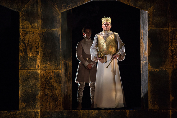 Photo Flash: First Look at Robert Sean Leonard in The Old Globe's KING RICHARD II Image