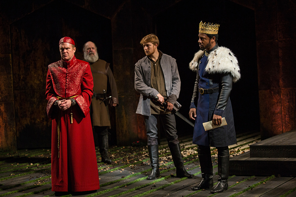 Photo Flash: First Look at Robert Sean Leonard in The Old Globe's KING RICHARD II Image