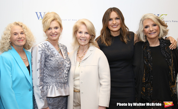 Carole King, Carolyn B. Maloney, Daryl Roth, Mariska Hargitay and Shelia Nevins  Photo