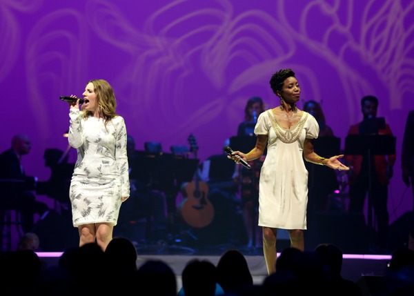 Jessie Mueller and Heather Headley Photo