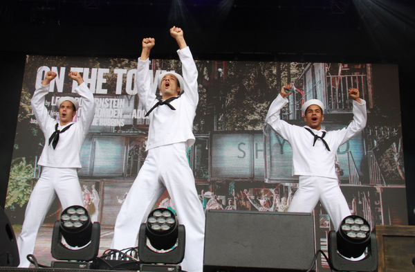 Photo Flash: ALADDIN and ON THE TOWN Take On West End Live Image