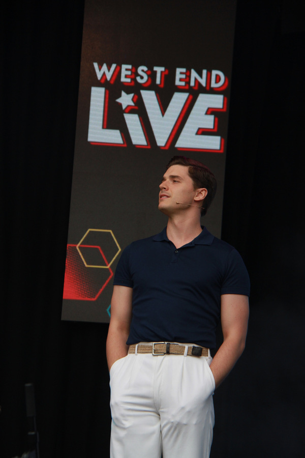 Photo Flash: AN AMERICAN IN PARIS and WICKED Thrill at West End Live Image