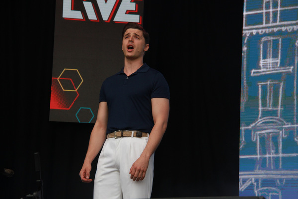 Photo Flash: AN AMERICAN IN PARIS and WICKED Thrill at West End Live Image