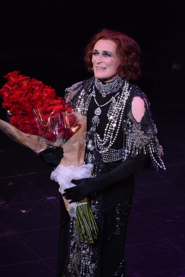 Photo Coverage: Glenn Close Takes Final Curtain Call as SUNSET BOULEVARD Closes on Broadway Image