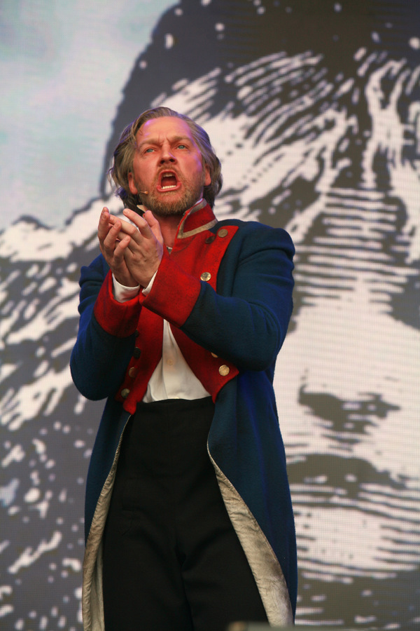 Photo Flash: LES MISERABLES Dreams a Dream at WEST END LIVE 2017 Image