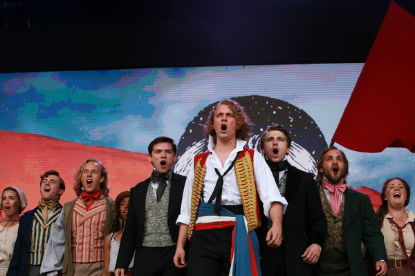 Photo Flash: LES MISERABLES Dreams a Dream at WEST END LIVE 2017 Image