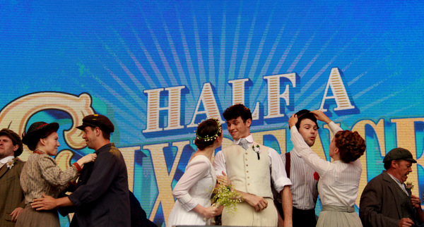 Photo Flash: Flash Bang Wallop! HALF A SIXPENCE Plays WEST END LIVE 2017 Image