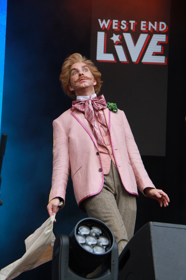 Photo Flash: Flash Bang Wallop! HALF A SIXPENCE Plays WEST END LIVE 2017 Image