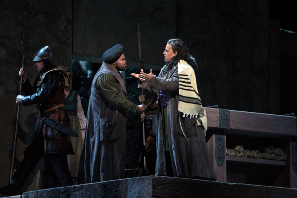 Photo Flash: Plácido Domingo Returns to the Big Screen as the Title King in NABUCCO 