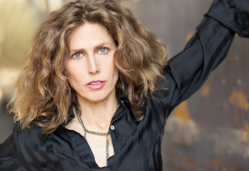 BWW Exclusive: Singer/Songwriter Sophie B. Hawkins Is Ready To Fulfill Another Dream With Cafe Carlyle Debut 