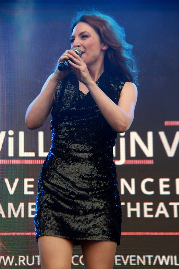 Photo Flash: Willemijn Verkaik Channels Elphaba at WEST END LIVE 2017 Image