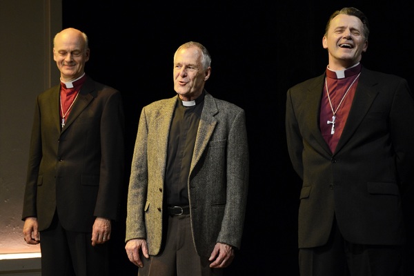 Photo Flash: First Look at RACING DEMON at Theatre Royal Bath Image
