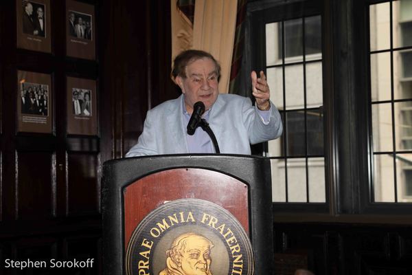 Photo Coverage: Friars Club Pays Tribute to Barry Dougherty Image