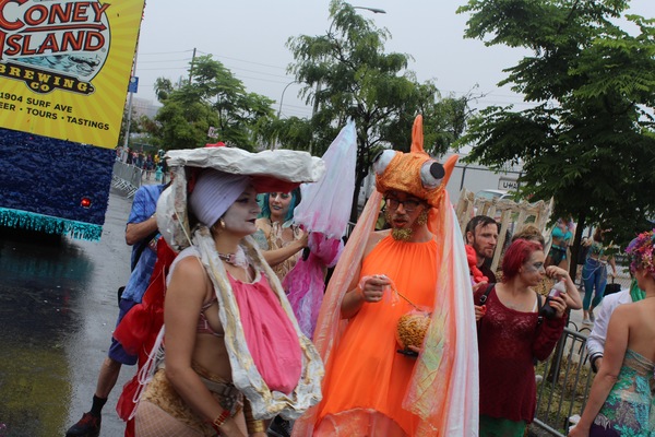 BWW Exclusive: Coney Island Gets Fishy for the Mermaid Parade! Image