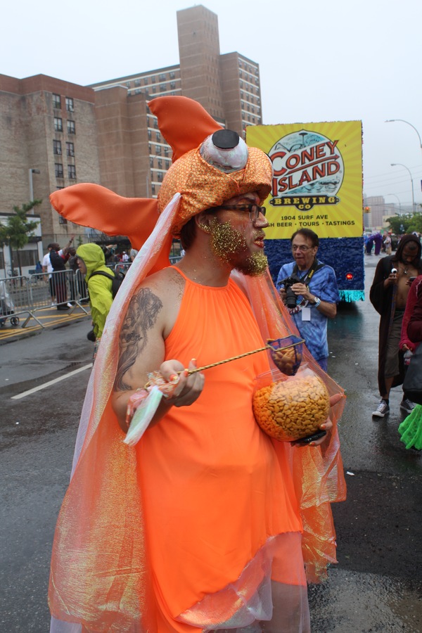BWW Exclusive: Coney Island Gets Fishy for the Mermaid Parade! Image