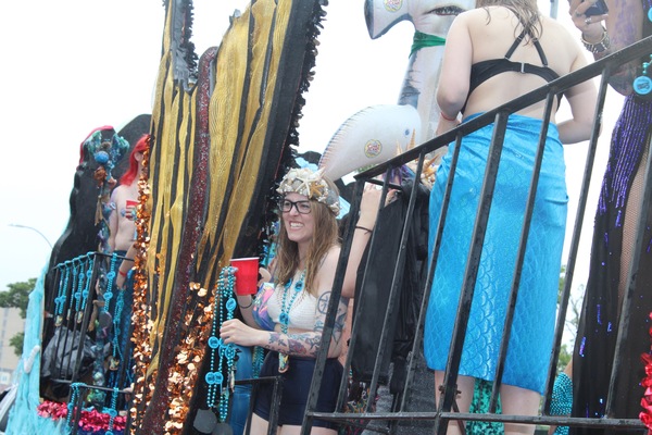 BWW Exclusive: Coney Island Gets Fishy for the Mermaid Parade! Image