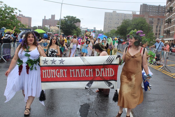 BWW Exclusive: Coney Island Gets Fishy for the Mermaid Parade! Image