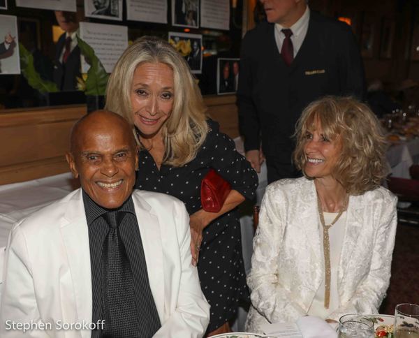 Photo Coverage: Gov. Cuomo, Harry Belafonte, and Others Join Friars In Saluting Mayor David Dinkins on His 90th Image