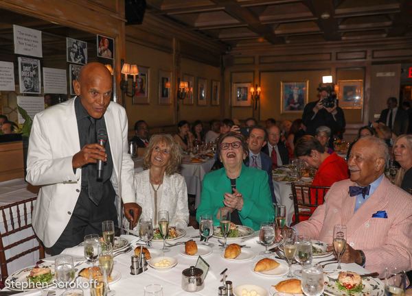 Photo Coverage: Gov. Cuomo, Harry Belafonte, and Others Join Friars In Saluting Mayor David Dinkins on His 90th Image