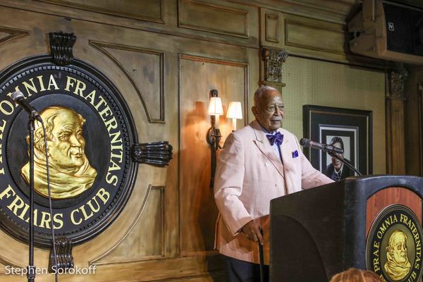 Photo Coverage: Gov. Cuomo, Harry Belafonte, and Others Join Friars In Saluting Mayor David Dinkins on His 90th Image