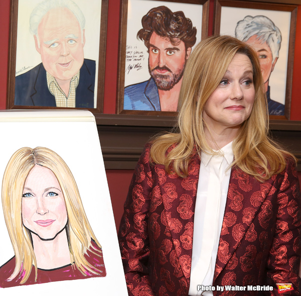 Photo Coverage: Laura Linney and Cynthia Nixon Celebrate Their New Portraits at Sardi's! Image
