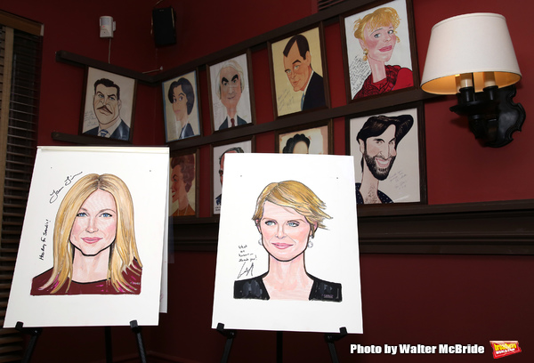 Photo Coverage: Laura Linney and Cynthia Nixon Celebrate Their New Portraits at Sardi's! Image