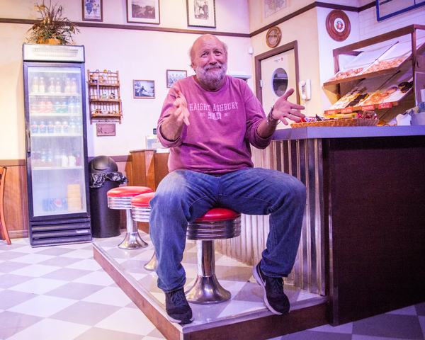 Photo Flash: SUPERIOR DONUTS Extends at Theater On The Edge Image