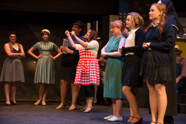 Photo Coverage: First Look at Roundtown Players GUYS AND DOLLS Image