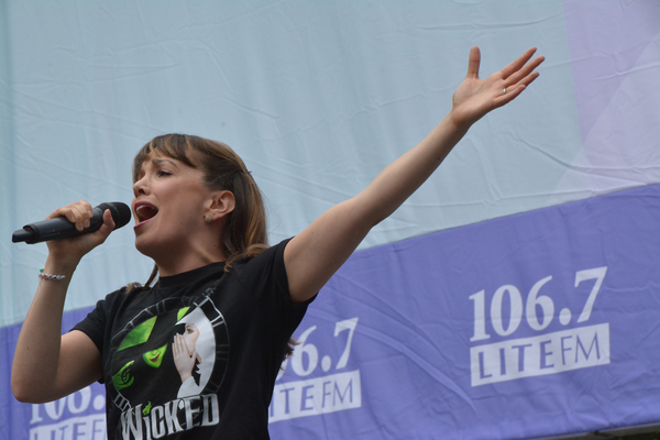Photo Coverage: GROUNDHOG DAY, WICKED & More Help Kick Off the Summer at Broadway in Bryant Park! Image