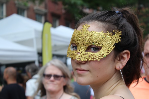 BWW Exclusive: As the Pride Parade Passes By... Image